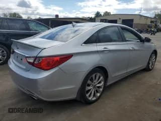 ✅ 2013 Hyundai Sonata SE • VIN: 5NPEC4ACXDH674226 • Lot: 72578694. Listed on Copart with 142,716 mi. Free auction sales archive from the USA and detailed vehicle history report at DreamBid. Image 3.