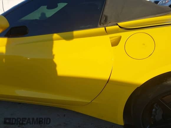 2014 Chevrolet Corvette 3LT with VIN 1G1YF3D74E5108425, listed as a IAAI auction lot 41625689 with Not provided miles and . Bid and sale history available at DreamBid. Image 19.