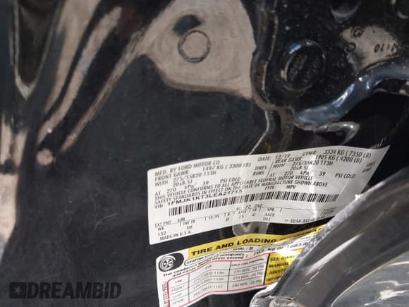 ✅ 2020 Ford Expedition Max Limited • VIN: 1FMJK1KT3LEA21715 • Lot: 42049257. Wystawiony na IAAI z przebiegiem 117 553 mil. Bezpłatny archiwum sprzedaży aukcyjnych z USA i szczegółowy raport historii pojazdu na DreamBid. Zdjęcie 9.