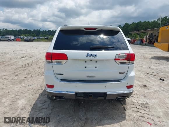 ✅ 2015 Jeep Grand Cherokee • VIN: 1C4RJEJM8FC674648 • Lot: 42785823. Listed on IAAI with 207,084 mi. Free auction sales archive from the USA and detailed vehicle history report at DreamBid. Image 16.