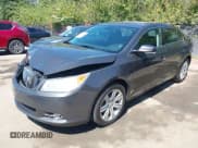 ✅ 2013 Buick LaCrosse Leather • VIN: 1G4GC5E30DF120367 • Лот: 43093786. Опубликован ранее на IAAI с пробегом 132 953 миль. Бесплатный доступ к архиву аукционных продаж из США и подробный отчёт об истории автомобиля на DreamBid. Изображение 2.