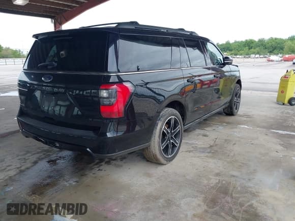 ✅ 2020 Ford Expedition Max Limited • VIN: 1FMJK1KT0LEA96517 • Lot: 42401180. Listed on IAAI with 92,338 mi. Free auction sales archive from the USA and detailed vehicle history report at DreamBid. Image 4.