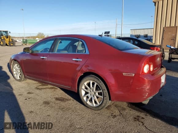 ✅ 2010 Chevrolet Malibu LTZ • VIN: 1G1ZE5E79AF131303 • Лот: 90698135. Опубликован ранее на Copart с пробегом 99 314 миль. Бесплатный доступ к архиву аукционных продаж из США и подробный отчёт об истории автомобиля на DreamBid. Изображение 2.