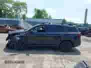 2022 Kia Sorento X-Line S z VIN 5XYRLDLC9NG149780, wystawiony jako IAAI lot #42567100 z przebiegiem 62 097 mil mil oraz . Historia ofert i sprzedaży dostępna na DreamBid. Obrazek 14.