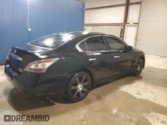 ✅ 2012 Nissan Maxima SV • VIN: 1N4AA5AP1CC817982 • Lot: 87223505. Listed on Copart with 170,563 mi. Free auction sales archive from the USA and detailed vehicle history report at DreamBid. Image 3.