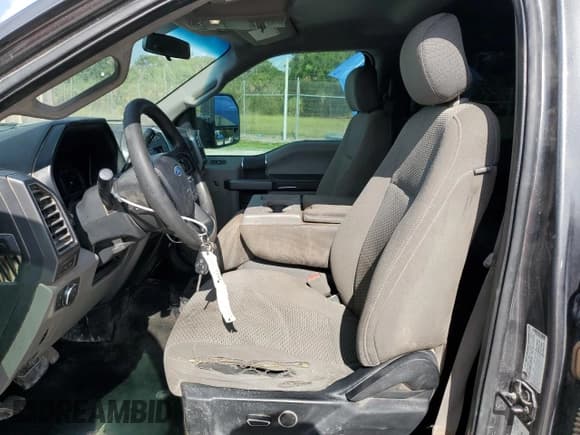 ✅ 2019 Ford F-250 XL • VIN: 1FT7W2BT9KEC61729 • Lot: 60440165. Listed on Copart with 176,967 mi. Free auction sales archive from the USA and detailed vehicle history report at DreamBid. Image 7.