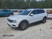 ✅ 2018 Volkswagen Tiguan SEL • VIN: 3VV3B7AX3JM016575 • Лот: 85336215. Опубликован ранее на Copart с пробегом 76 771 миль. Бесплатный доступ к архиву аукционных продаж из США и подробный отчёт об истории автомобиля на DreamBid. Изображение 1.