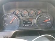 ✅ 2019 Chevrolet Silverado 1500 Custom • VIN: 3GCPYBEH0KG222960 • Lot: 50498205. Wystawiony na Copart z przebiegiem 55 426 mil. Bezpłatny archiwum sprzedaży aukcyjnych z USA i szczegółowy raport historii pojazdu na DreamBid. Zdjęcie 9.