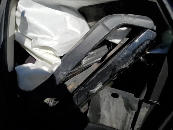 ✅ 2018 Dodge Journey SXT • VIN: 3C4PDCBG9JT476556 • Lot: 82473095. Wystawiony na Copart z przebiegiem Nie podano. Bezpłatny archiwum sprzedaży aukcyjnych z USA i szczegółowy raport historii pojazdu na DreamBid. Zdjęcie 11.