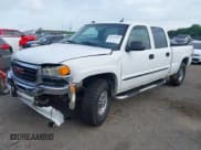 ✅ 2005 GMC Sierra 1500HD SLE • VIN: 1GTGK13U55F952879 • Lot: 42493035. Wystawiony na IAAI z przebiegiem 249 128 mil. Bezpłatny archiwum sprzedaży aukcyjnych z USA i szczegółowy raport historii pojazdu na DreamBid. Zdjęcie 2.