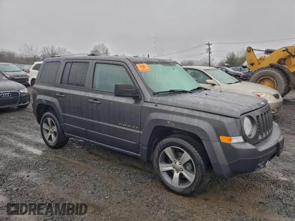✅ 2016 Jeep Patriot High Altitude • VIN: 1C4NJRFB4GD580467 • Lot: 93562615. Wystawiony na Copart z przebiegiem 59 642 mil. Bezpłatny archiwum sprzedaży aukcyjnych z USA i szczegółowy raport historii pojazdu na DreamBid. Zdjęcie 4.