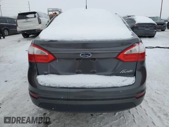 ✅ 2016 Ford Fiesta SE • VIN: 3FADP4BJXGM146803 • Lot: 90866395. Wystawiony na Copart z przebiegiem 86 588 mil. Bezpłatny archiwum sprzedaży aukcyjnych z USA i szczegółowy raport historii pojazdu na DreamBid. Zdjęcie 6.