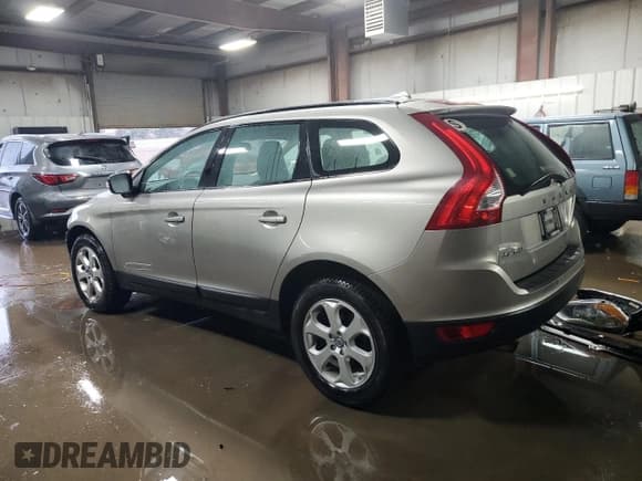 ✅ 2013 Volvo XC60 3.2L • VIN: YV4952DL8D2443321 • Lot: 93347365. Listed on Copart with 78,550 mi. Free auction sales archive from the USA and detailed vehicle history report at DreamBid. Image 2.