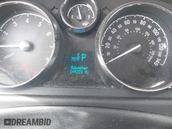 ✅ 2014 Chevrolet Captiva Sport LT • VIN: 3GNAL3EK7ES681658 • Lot: 42481370. Wystawiony na IAAI z przebiegiem 144 223 mil. Bezpłatny archiwum sprzedaży aukcyjnych z USA i szczegółowy raport historii pojazdu na DreamBid. Zdjęcie 7.