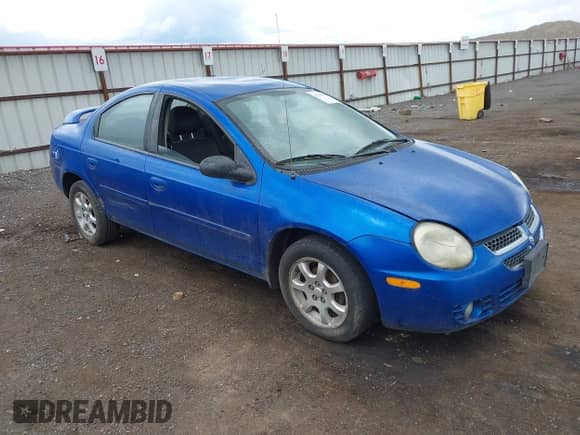2004 Dodge Neon SXT z VIN 1B3ES56C74D528116, wystawiony jako IAAI lot #42239648 z przebiegiem 202 495 mil mil oraz . Historia ofert i sprzedaży dostępna na DreamBid. Obrazek 1.