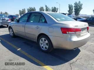 2008 Hyundai Sonata GLS z VIN 5NPET46F78H327400, wystawiony jako IAAI lot #43366873 z przebiegiem 126 250 mil mil oraz . Historia ofert i sprzedaży dostępna na DreamBid. Obrazek 3.