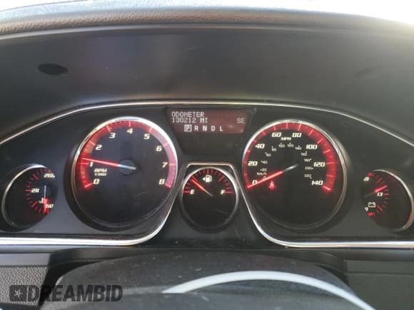 ✅ 2014 GMC Acadia SLE • VIN: 1GKKRPKD1EJ222110 • Lot: 82492965. Listed on Copart with 130,212 mi. Free auction sales archive from the USA and detailed vehicle history report at DreamBid. Image 9.