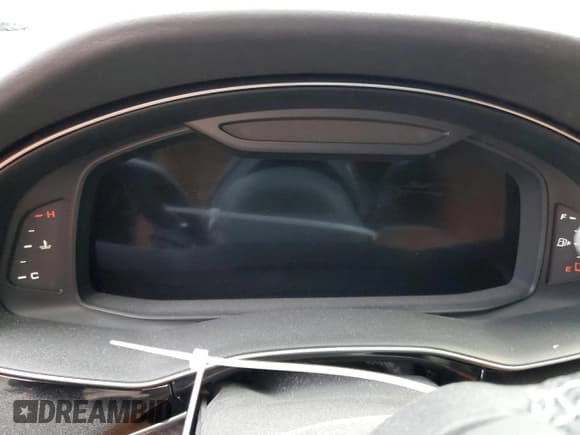 ✅ 2022 Audi RS Q8 • VIN: WU1ARBF15ND007471 • Lot: 85458484. Wystawiony na Copart z przebiegiem Nie podano. Bezpłatny archiwum sprzedaży aukcyjnych z USA i szczegółowy raport historii pojazdu na DreamBid. Zdjęcie 9.