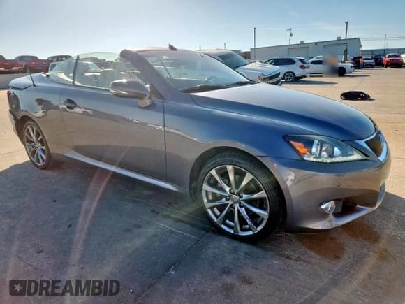 ✅ 2014 Lexus IS 250 C • VIN: JTHFF2C24E2531617 • Lot: 92844525. Listed on Copart with 121,344 mi. Free auction sales archive from the USA and detailed vehicle history report at DreamBid. Image 4.