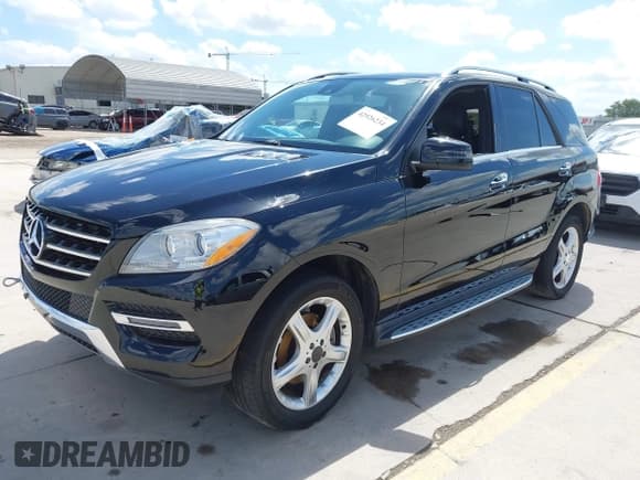 ✅ 2015 Mercedes-Benz M 350 • VIN: 4JGDA5JB3FA465852 • Lot: 42926234. Wystawiony na IAAI z przebiegiem 159 752 mil. Bezpłatny archiwum sprzedaży aukcyjnych z USA i szczegółowy raport historii pojazdu na DreamBid. Zdjęcie 2.