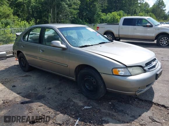 ✅ 1999 Nissan Altima XE • VIN: 1N4DL01D9XC118203 • Lot: 42653411. Wystawiony na IAAI z przebiegiem 112 099 mil. Bezpłatny archiwum sprzedaży aukcyjnych z USA i szczegółowy raport historii pojazdu na DreamBid. Zdjęcie 1.