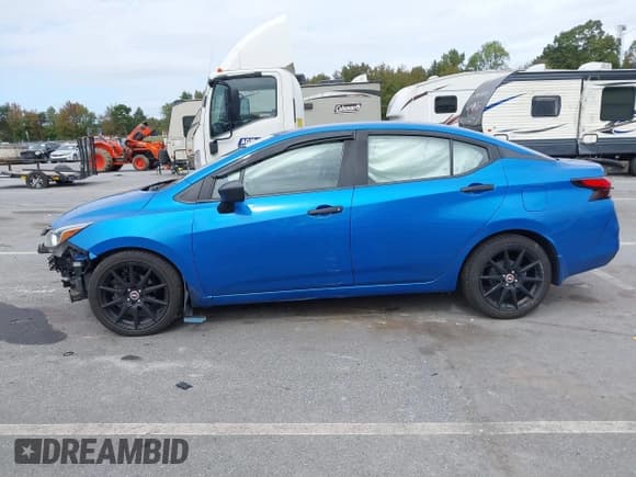 ✅ 2020 Nissan Versa S • VIN: 3N1CN8DV3LL801647 • Lot: 43391219. Wystawiony na IAAI z przebiegiem 123 549 mil. Bezpłatny archiwum sprzedaży aukcyjnych z USA i szczegółowy raport historii pojazdu na DreamBid. Zdjęcie 14.