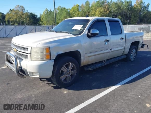 ✅ 2013 Chevrolet Silverado 1500 LTZ • VIN: 3GCPKTE74DG365847 • Lot: 43334980. Listed on IAAI with 264,211 mi. Free auction sales archive from the USA and detailed vehicle history report at DreamBid. Image 17.