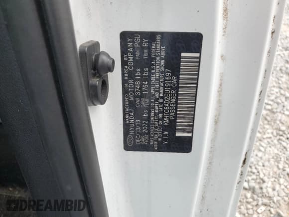 ✅ 2014 Hyundai Veloster • VIN: KMHTC6AD2EU191697 • Lot: 70442365. Wystawiony na Copart z przebiegiem 122 602 mil. Bezpłatny archiwum sprzedaży aukcyjnych z USA i szczegółowy raport historii pojazdu na DreamBid. Zdjęcie 13.