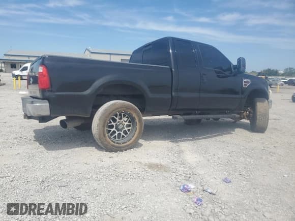 ✅ 2008 Ford F-250 XL • VIN: 1FTSX21R18EB97675 • Лот: 70556195. Опубликован ранее на Copart с пробегом 234 652 миль. Бесплатный доступ к архиву аукционных продаж из США и подробный отчёт об истории автомобиля на DreamBid. Изображение 3.