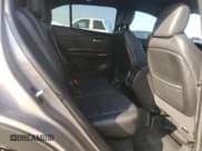 ✅ 2023 Cadillac XT4 FWD Sport • VIN: 1GYFZER40PF213292 • Lot: 89493695. Wystawiony na Copart z przebiegiem 55 476 mil. Bezpłatny archiwum sprzedaży aukcyjnych z USA i szczegółowy raport historii pojazdu na DreamBid. Zdjęcie 10.