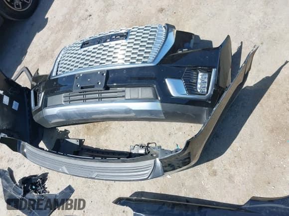 ✅ 2023 GMC Yukon XL Denali • VIN: 1GKS2JKL0PR242832 • Lot: 42053902. Listed on IAAI with 29,256 mi. Free auction sales archive from the USA and detailed vehicle history report at DreamBid. Image 19.