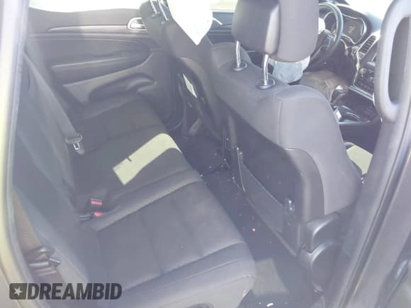 ✅ 2019 Jeep Grand Cherokee Upland • VIN: 1C4RJFAG3KC761920 • Lot: 43610522. Listed on IAAI with 93,537 mi. Free auction sales archive from the USA and detailed vehicle history report at DreamBid. Image 8.