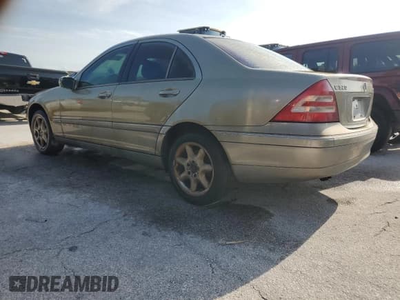 ✅ 2003 Mercedes-Benz C 320 • VIN: WDBRF84J73F362558 • Lot: 50038745. Wystawiony na Copart z przebiegiem 204 702 mil. Bezpłatny archiwum sprzedaży aukcyjnych z USA i szczegółowy raport historii pojazdu na DreamBid. Zdjęcie 2.