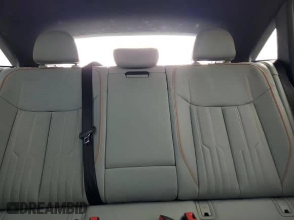 ✅ 2024 Audi Q8 e-tron • VIN: WA1DABGE7RB005395 • Лот: 53782745. Опубликован ранее на Copart с пробегом 6 989 миль. Бесплатный доступ к архиву аукционных продаж из США и подробный отчёт об истории автомобиля на DreamBid. Изображение 10.