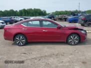 ✅ 2021 Nissan Altima SL • VIN: 1N4BL4EW2MN335473 • Lot: 42493776. Wystawiony na IAAI z przebiegiem 50 307 mil. Bezpłatny archiwum sprzedaży aukcyjnych z USA i szczegółowy raport historii pojazdu na DreamBid. Zdjęcie 13.