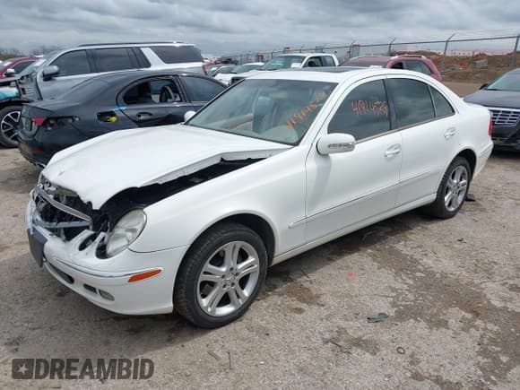 ✅ 2005 Mercedes-Benz E 500 • VIN: WDBUF70J55A686912 • Лот: 41914529. Опубликован ранее на IAAI с пробегом 93 853 миль. Бесплатный доступ к архиву аукционных продаж из США и подробный отчёт об истории автомобиля на DreamBid. Изображение 2.