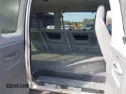 ✅ 2012 Ford Econoline Passenger XL • VIN: 1FBNE3BL3CDA32121 • Lot: 41799112. Wystawiony na IAAI z przebiegiem 173 711 mil. Bezpłatny archiwum sprzedaży aukcyjnych z USA i szczegółowy raport historii pojazdu na DreamBid. Zdjęcie 8.