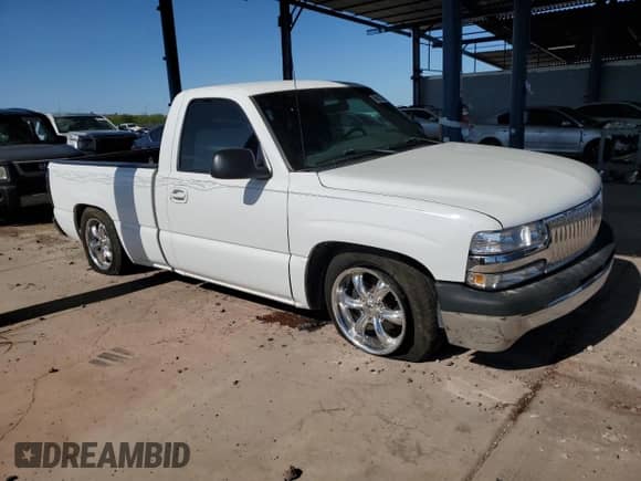 ✅ 2002 Chevrolet Silverado 1500 • VIN: 1GCEC14X42Z195786 • Lot: 66813284. Wystawiony na Copart z przebiegiem 113 104 mil mil. Skorzystaj z bezpłatnego archiwum sprzedaży aukcyjnych z USA i zobacz szczegółowy raport historii pojazdu na DreamBid. Zdjęcie 4.