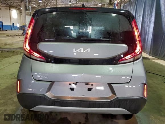 ✅ 2025 Kia Soul LX • VIN: KNDJ23AU6S7935695 • Lot: 94197205. Listed on Copart with 19,872 mi. Free auction sales archive from the USA and detailed vehicle history report at DreamBid. Image 6.