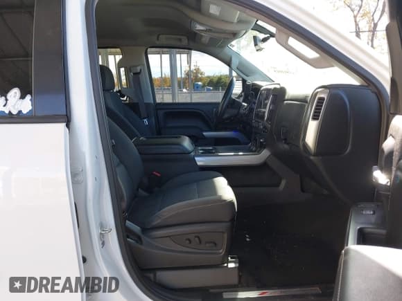 ✅ 2017 Chevrolet Silverado 1500 LT • VIN: 3GCUKREC9HG309038 • Lot: 43511015. Listed on IAAI with 55,170 mi. Free auction sales archive from the USA and detailed vehicle history report at DreamBid. Image 5.