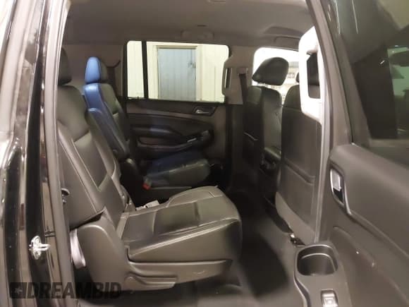 ✅ 2020 Chevrolet Suburban LT • VIN: 1GNSKHKC6LR182383 • Lot: 43640423. Listed on IAAI with 171,299 mi. Free auction sales archive from the USA and detailed vehicle history report at DreamBid. Image 8.