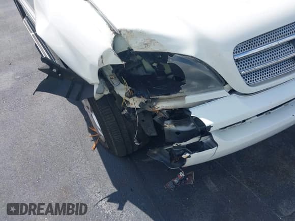 ✅ 2005 Mercedes-Benz M 350 • VIN: 4JGAB57E95A566653 • Lot: 42253670. Listed on IAAI with 144,104 mi. Free auction sales archive from the USA and detailed vehicle history report at DreamBid. Image 6.