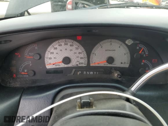 ✅ 2000 Ford F-150 XL • VIN: 2FTRX07L1YCB10191 • Lot: 86184045. Wystawiony na Copart z przebiegiem Nie podano. Bezpłatny archiwum sprzedaży aukcyjnych z USA i szczegółowy raport historii pojazdu na DreamBid. Zdjęcie 9.