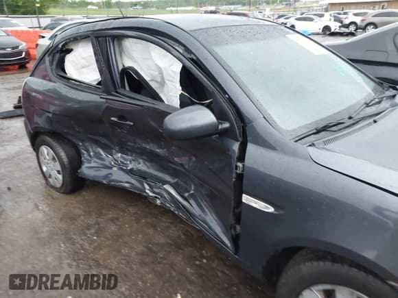 ✅ 2010 Hyundai Accent GS • VIN: KMHCM3ACXAU181917 • Лот: 42149188. Опубликован ранее на IAAI с пробегом 137 023 миль. Бесплатный доступ к архиву аукционных продаж из США и подробный отчёт об истории автомобиля на DreamBid. Изображение 6.