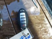 ✅ 2015 Infiniti QX80 • VIN: JN8AZ2NF6F9572136 • Лот: 43502900. Опубликован ранее на IAAI с пробегом 178 135 миль. Бесплатный доступ к архиву аукционных продаж из США и подробный отчёт об истории автомобиля на DreamBid. Изображение 11.