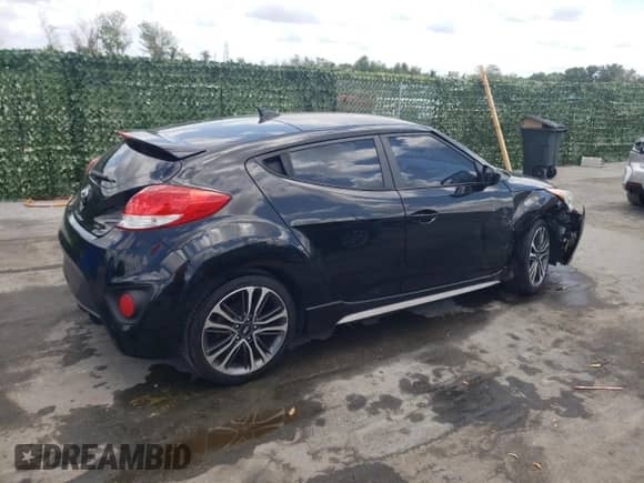 2016 Hyundai Veloster Turbo z VIN KMHTC6AEXGU255609, wystawiony jako Copart lot #53713994 z przebiegiem 92 389 mil mil oraz . Historia ofert i sprzedaży dostępna na DreamBid. Obrazek 3.