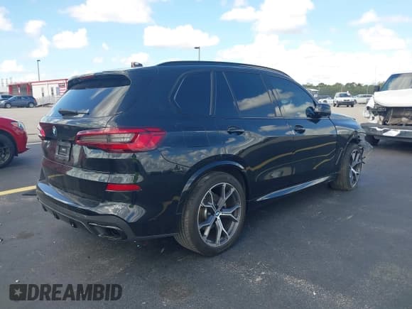 ✅ 2020 BMW X5 sDrive40i • VIN: 5UXCR4C04LLW64471 • Lot: 42581163. Wystawiony na IAAI z przebiegiem 73 887 mil. Bezpłatny archiwum sprzedaży aukcyjnych z USA i szczegółowy raport historii pojazdu na DreamBid. Zdjęcie 4.