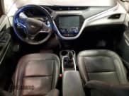 ✅ 2017 Chevrolet Bolt EV Premier • VIN: 1G1FX6S0XH4160017 • Lot: 45235165. Wystawiony na Copart z przebiegiem 95 692 mil. Bezpłatny archiwum sprzedaży aukcyjnych z USA i szczegółowy raport historii pojazdu na DreamBid. Zdjęcie 8.