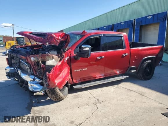 ✅ 2022 Chevrolet Silverado 2500HD LTZ • VIN: 1GC4YPEY5NF326186 • Lot: 82593695. Wystawiony na Copart z przebiegiem 40 767 mil. Bezpłatny archiwum sprzedaży aukcyjnych z USA i szczegółowy raport historii pojazdu na DreamBid. Zdjęcie 1.