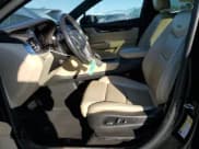 ✅ 2017 Cadillac XT5 Luxury FWD • VIN: 1GYKNBRS5HZ207303 • Lot: 92823475. Listed on Copart with 120,571 mi. Free auction sales archive from the USA and detailed vehicle history report at DreamBid. Image 7.